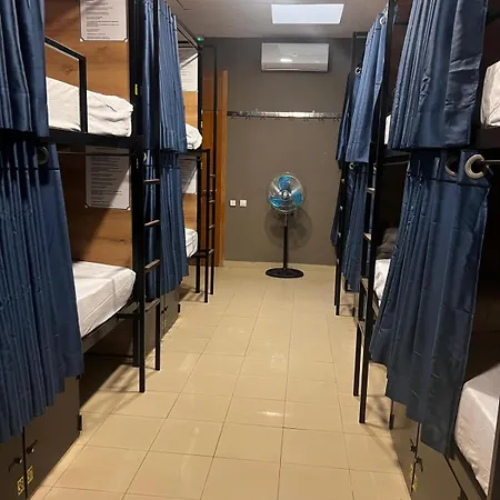 Hostel Estrella 20-3